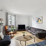 Grand appart 140m² à deux pas de la Tour Eiffel