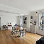 Grand appart 140m² à deux pas de la Tour Eiffel