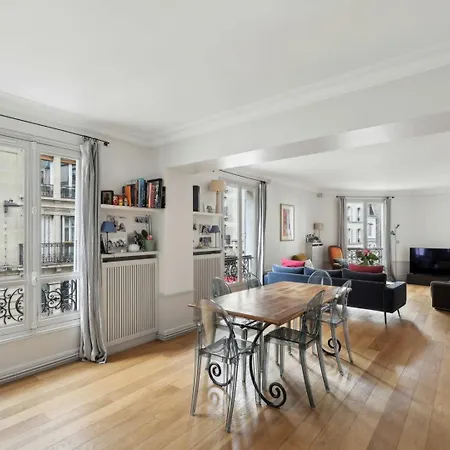 Grand 140m² A Deux Pas De La Tour Eiffel Apartment