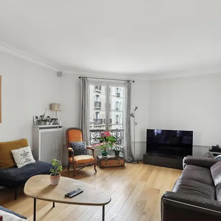 Grand 140m² A Deux Pas De La Tour Eiffel Apartment